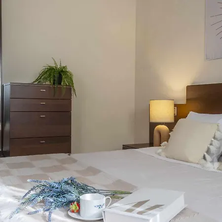 Pink Villacosta Villa Torrevieja