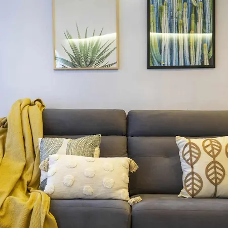 Pink Villacosta - Winter By The Sea Torrevieja