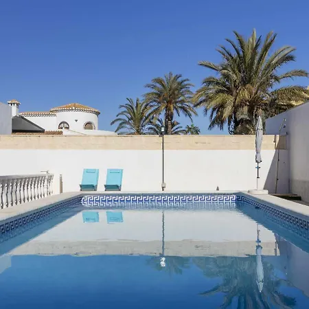 Pink Villacosta - Winter By The Sea Villa Torrevieja