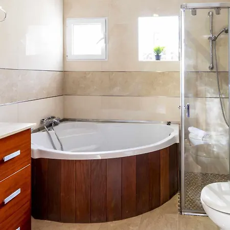 Pink Villacosta - Winter By The Sea