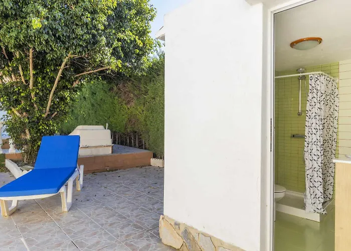 Pink Villacosta Villa Torrevieja