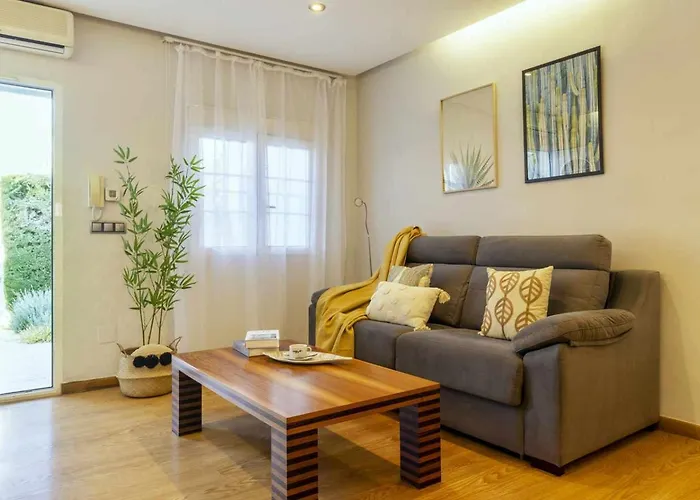 Pink Villacosta Torrevieja